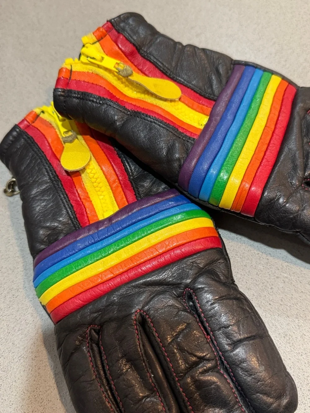 VINTAGE KOMBI RAINBOW STRIPE LEATHER SKI GLOVES BLACK RETRO 70s MADE IN JAPAN